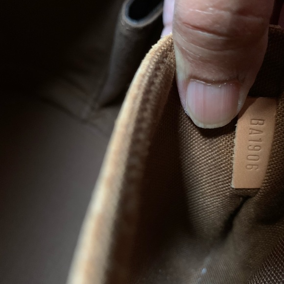 Authentic Louis Vuitton Alma PM - Picture 9 of 13